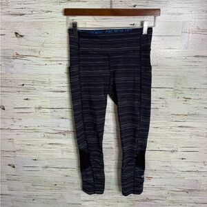 Lululemon Pace Rival Crop size 4 leggings blue gray